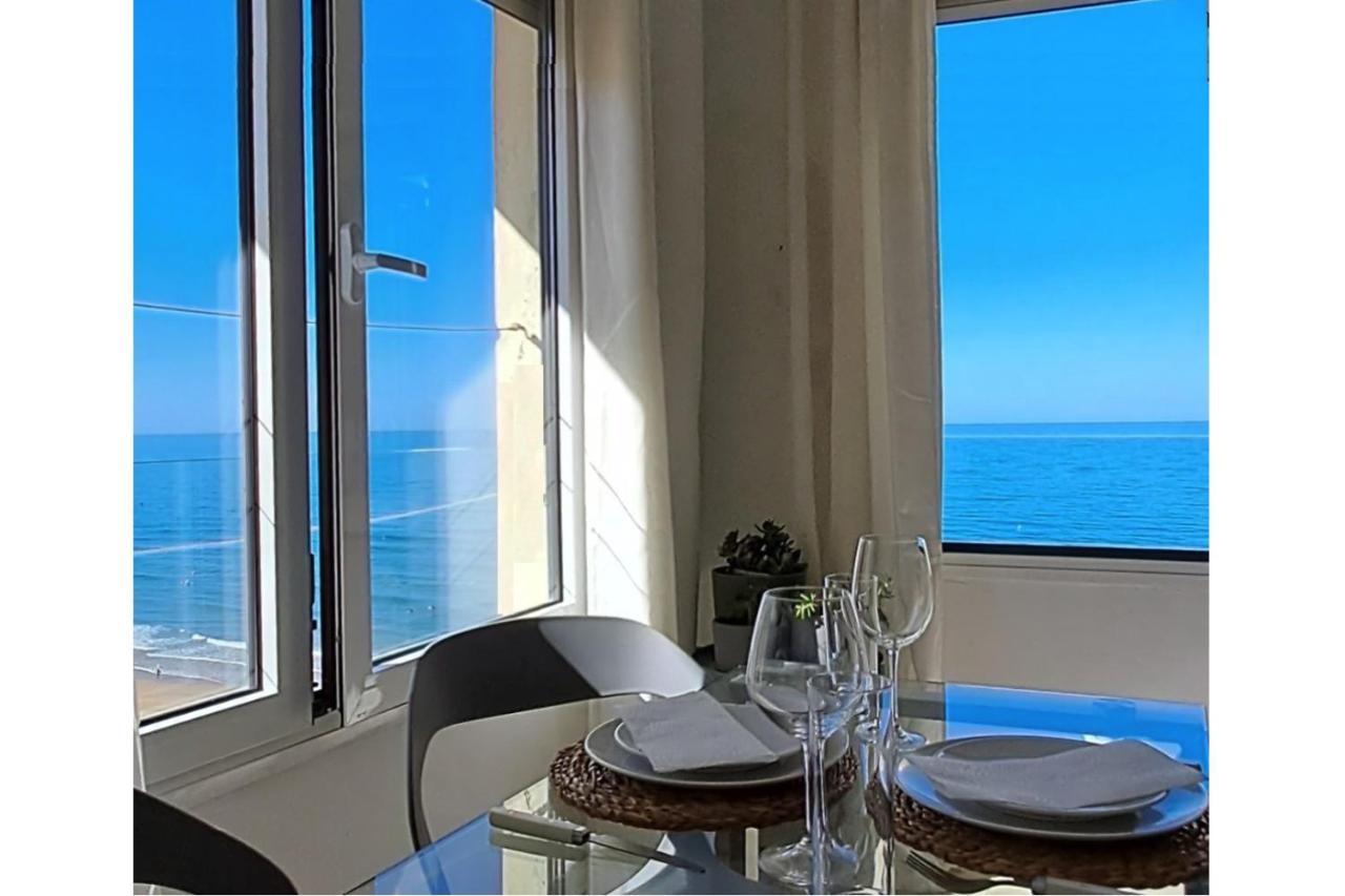 Romantica Vista Al Paseo Maritimo De Cádiz Eksteriør bilde