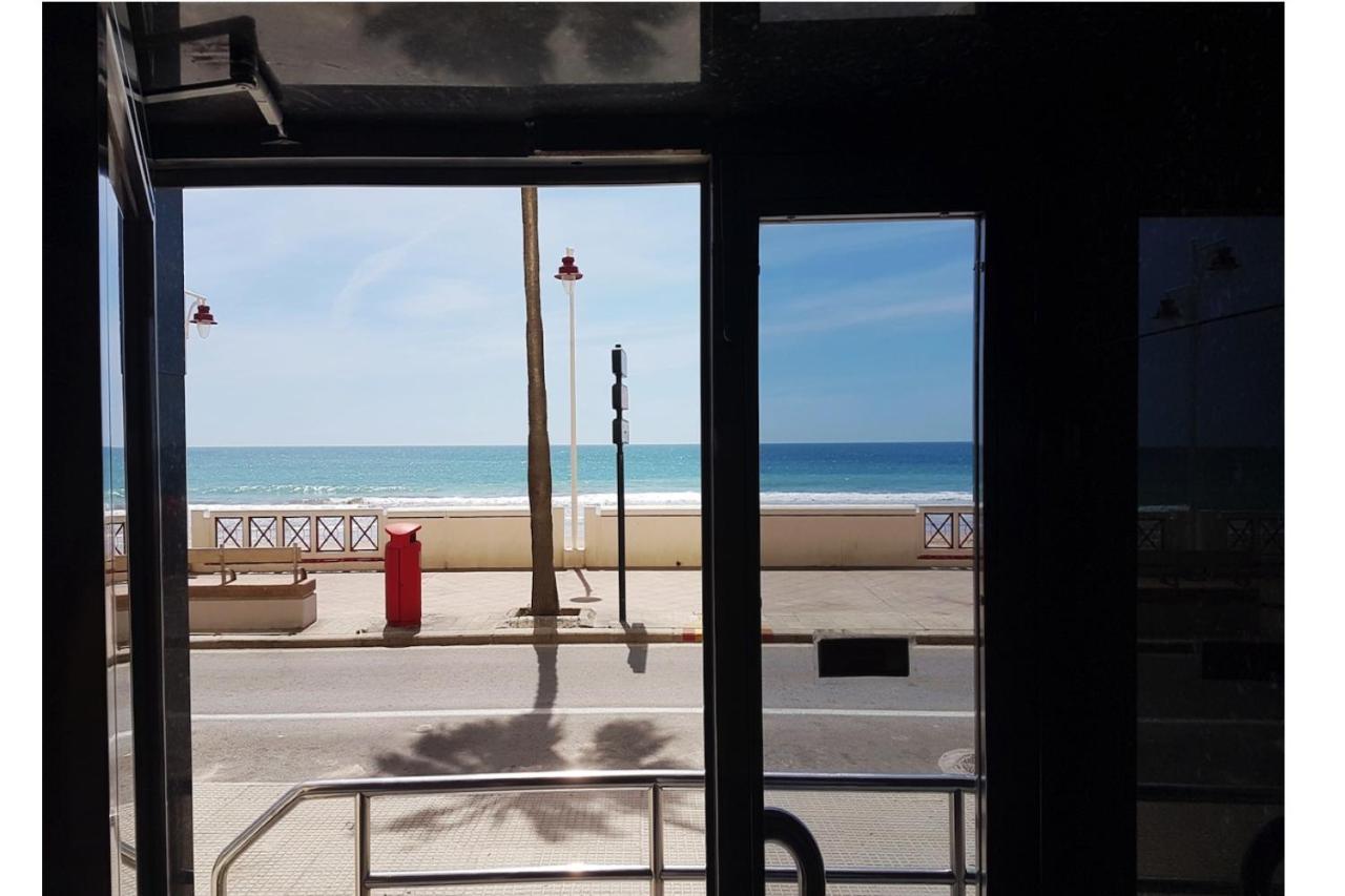 Romantica Vista Al Paseo Maritimo De Cádiz Eksteriør bilde